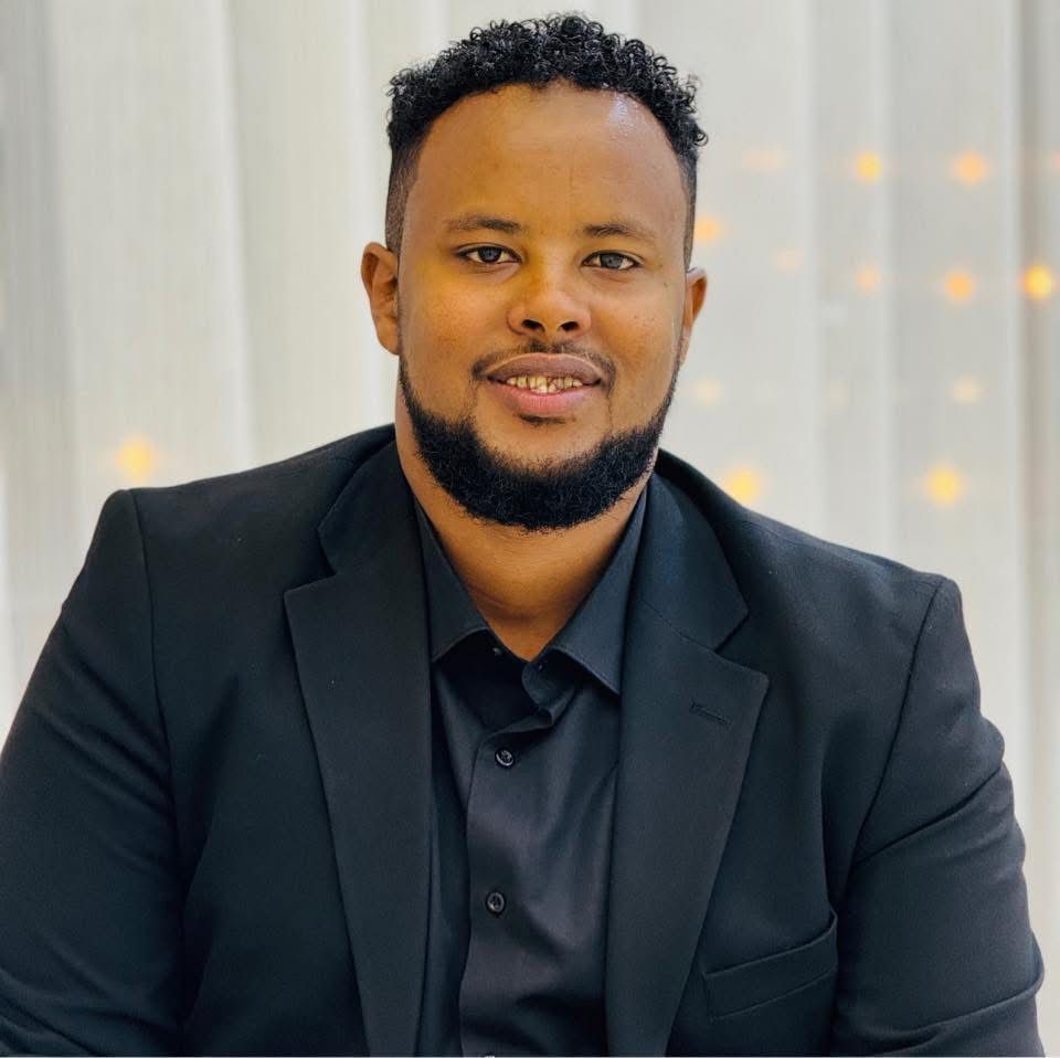 Abdikareem Ahmed Hashi - Admin & Persuasion